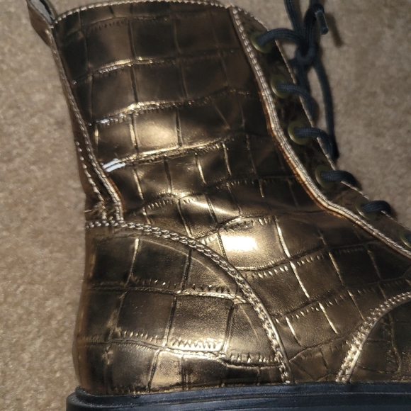 Metallic bronze/gold bootie - Picture 6 of 6